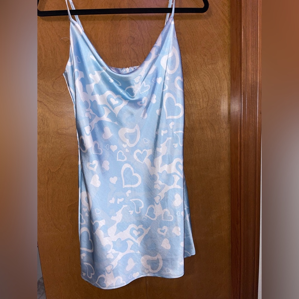 Brand:LA Hearts, Size:xs-m, Color: Blue and White Silk Material with Heart Print